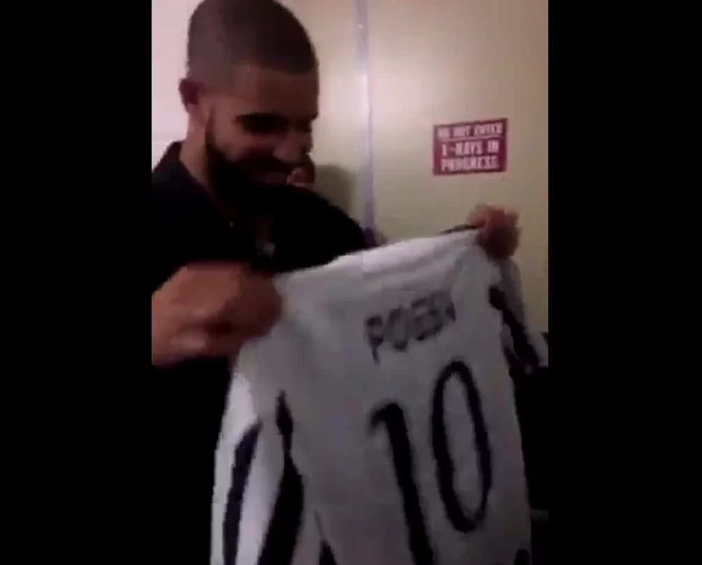 VIDEO – Pogba regala a Drake la sua maglia della Juventus