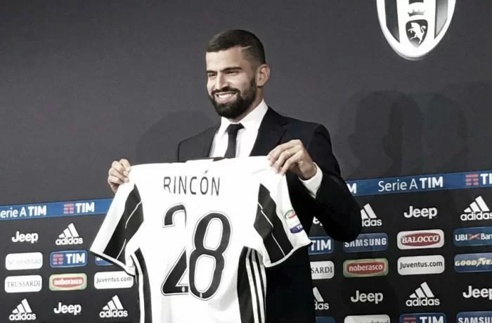 La Juventus lavora anche alle uscite. Quattro pretendenti per Rincon: i dettagli