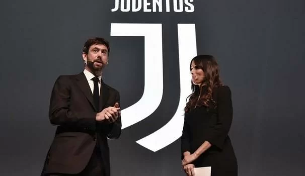 Juventus, dalla prossima stagione non ci sarà più il nome dal logo