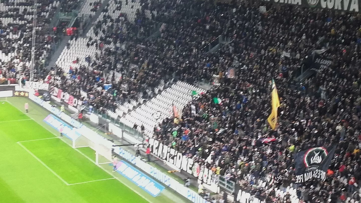 Juventus-Inter, la protesta dei Viking