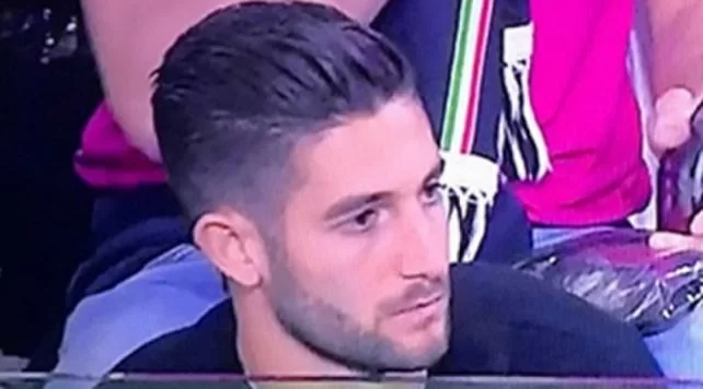Gagliardini mette like alla foto spogliatoio di Bonucci: i tifosi dell’Inter non la prendono bene