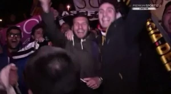 VIDEO – I tifosi della Juve SFOTTONO il Barça: sentite cosa cantano a fine partita!