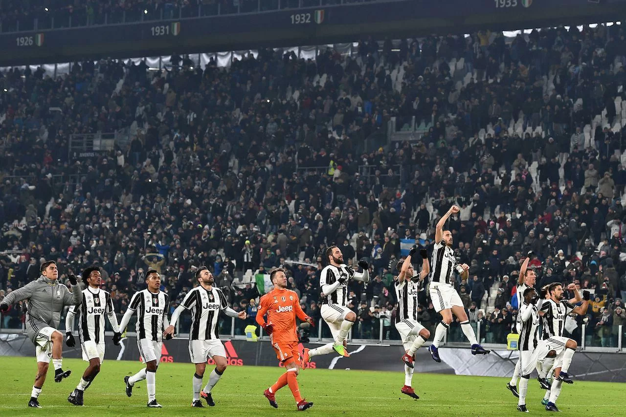 Il Napoli mette gli occhi su un calciatore della Juventus