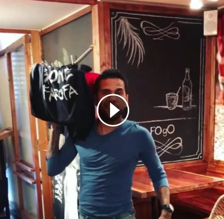 VIDEO – Lo show di Dani Alves: “È molto più difficile far funzionare un bar…”