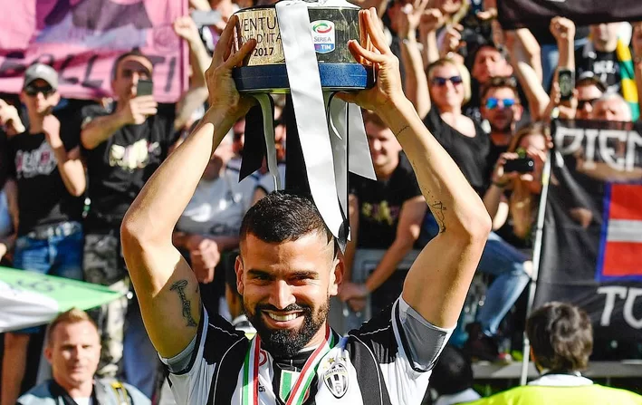 Rincon saluta la Juventus su Instagram: “Grazie Juve. Ora un nuovo capitolo della mia carriera” – IL POST