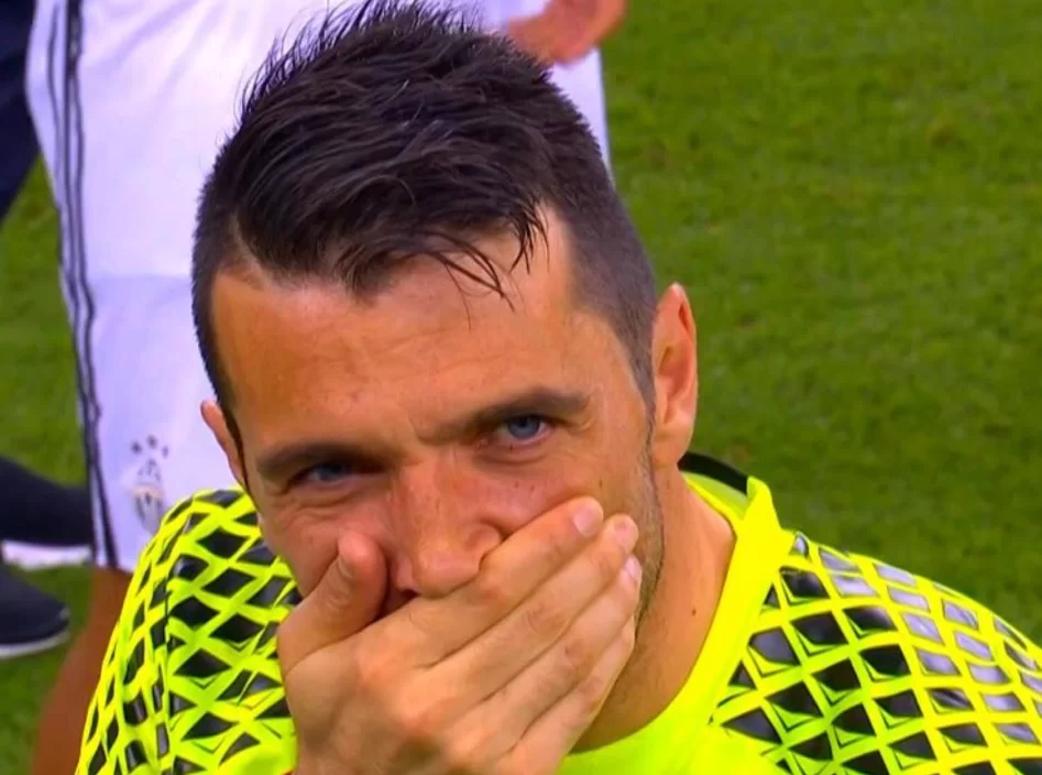 Buffon saluta Bonucci su Twitter: “Ti auguro il meglio ma mi mancherai”. Successivamente arriva anche la risposta del difensore – IL POST