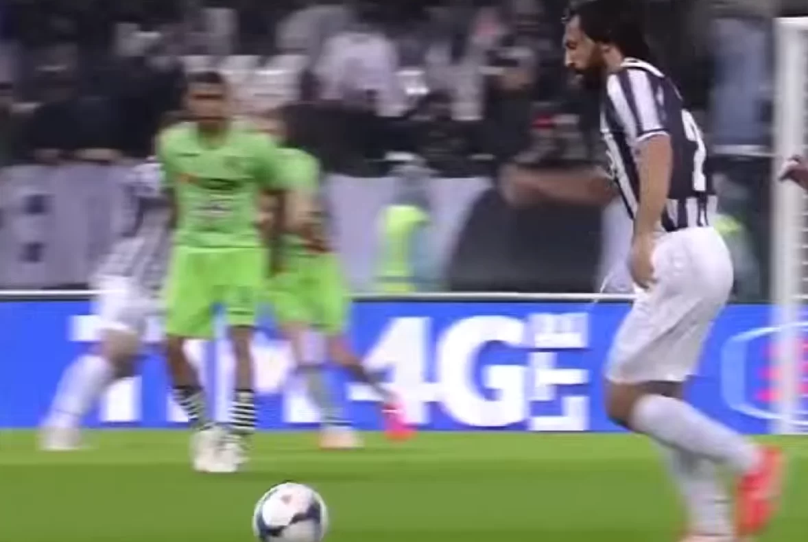 La tournée americana inizia col botto: che scambi con Andrea Pirlo!