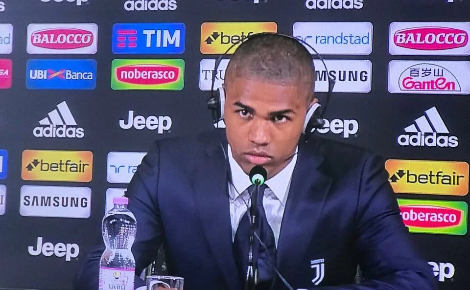 ReLive – Douglas Costa: “Posso giocare ovunque, con Higuaín faremo tanti gol. Vidal e Alex Sandro mi hanno detto che…”