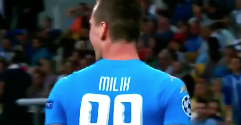 Il Napoli vince ma trema ancora: Milik esce infortunato nel match contro la Spal