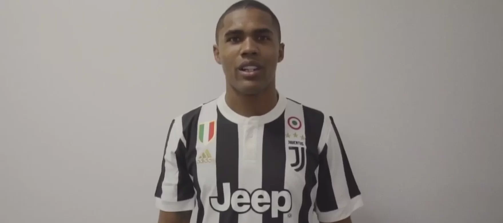 UFFICIALE – Douglas Costa è un nuovo calciatore della Juventus