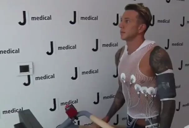 Bernardeschi saluta Firenze: “È arrivata l’ora dei ringraziamenti. Ora inizia un nuovo percorso”