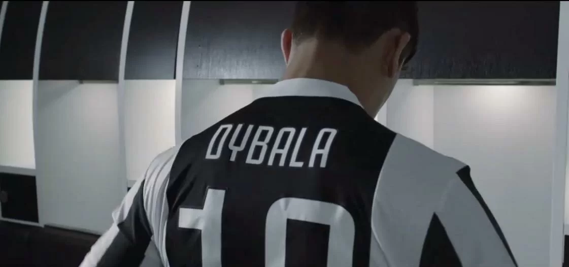 Dybala si racconta: “Dedico tutti i miei gol a papà. Chi diventa un calciatore spesso è un uomo solo”