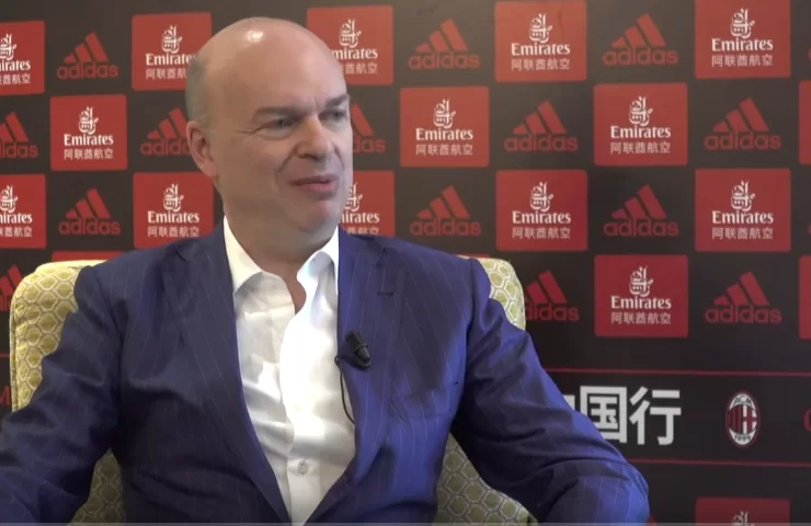 A Milano iniziano a contestare: “Dovevate comprarci una punta”