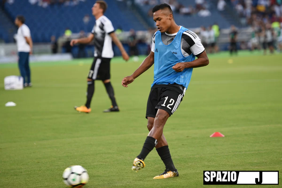 Un altro top club in corsa per Alex Sandro, ma se ne riparlerà a giugno