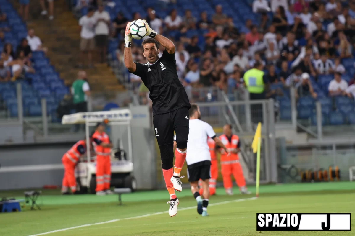 Buffon: “Stare alla Juve è per pochi, perché è usurante, però ti forgia. Ecco il mio consiglio a Donnarumma”