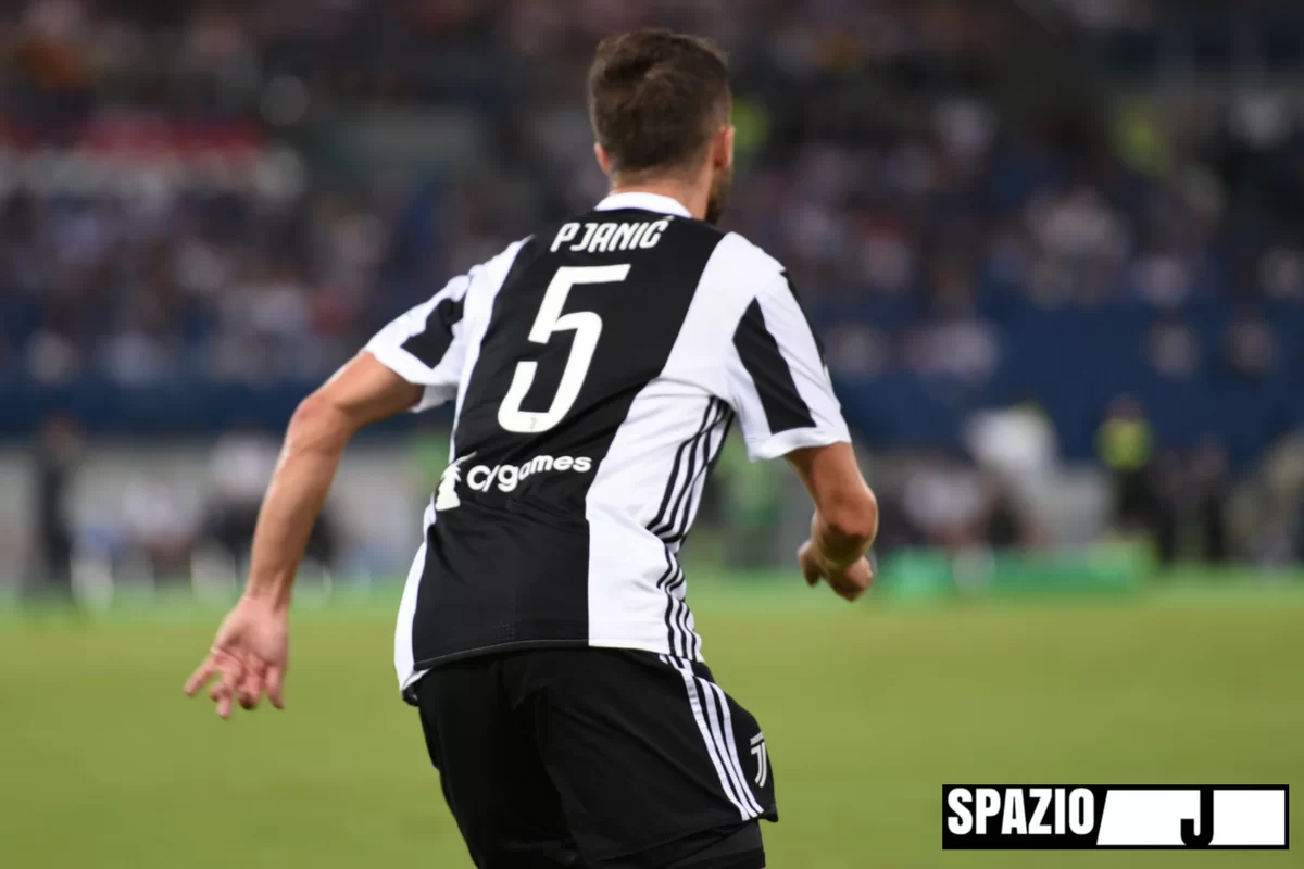 Il centrocampo bianconero: la vera arma in più per vincere ancora