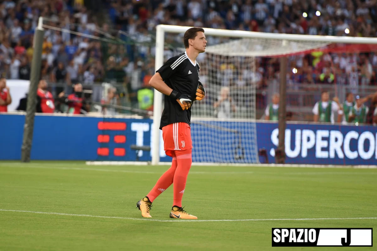 Questione di numeri uno: Szczesny in campo contro il Chievo, Buffon si prepara per il Barça