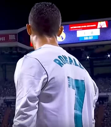 Cristiano Ronaldo: “La Champions alzata con mio figlio il momento più bello della mia vita”