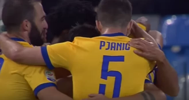 Pjanic, carica Champions: “Vinciamo con il Barcellona e passiamo”