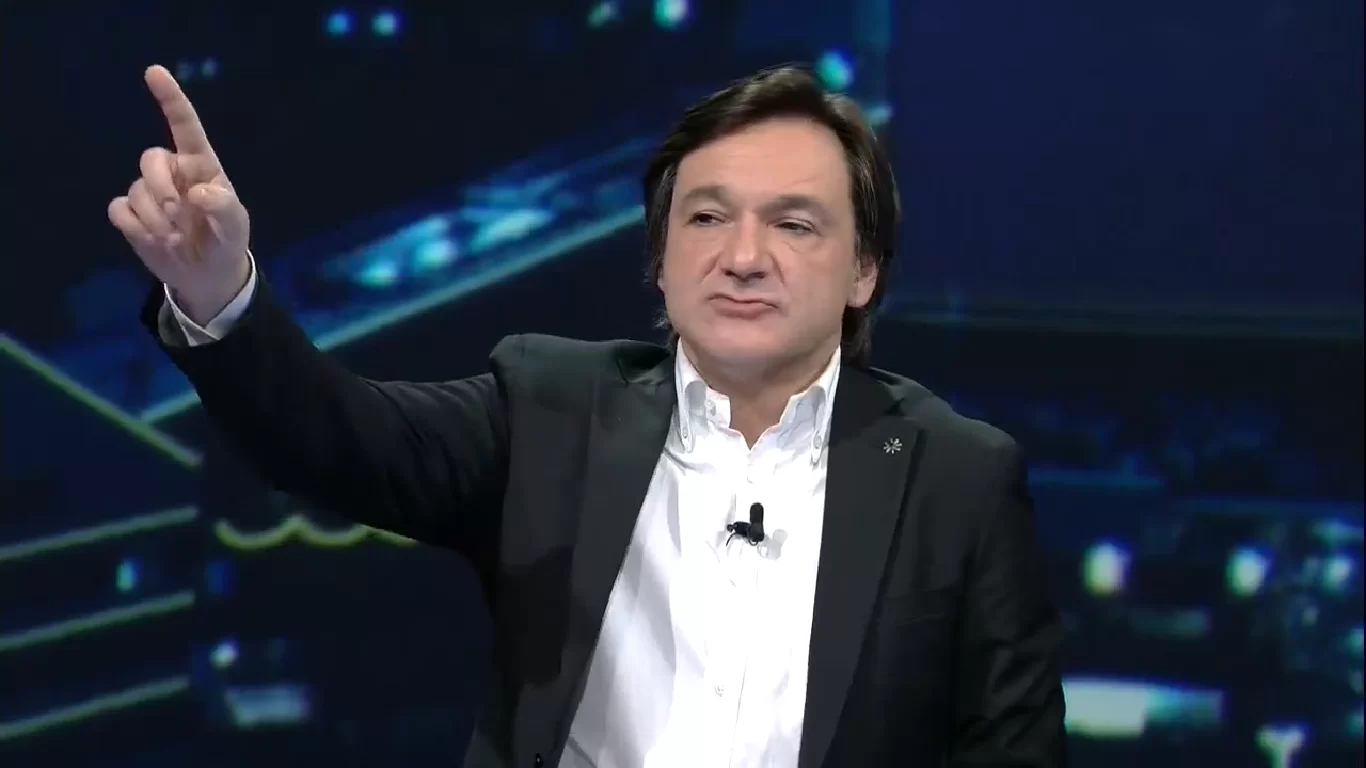 Caressa: “Ho letto un messaggio di Higuain, è stato scaricato dalla Juve”