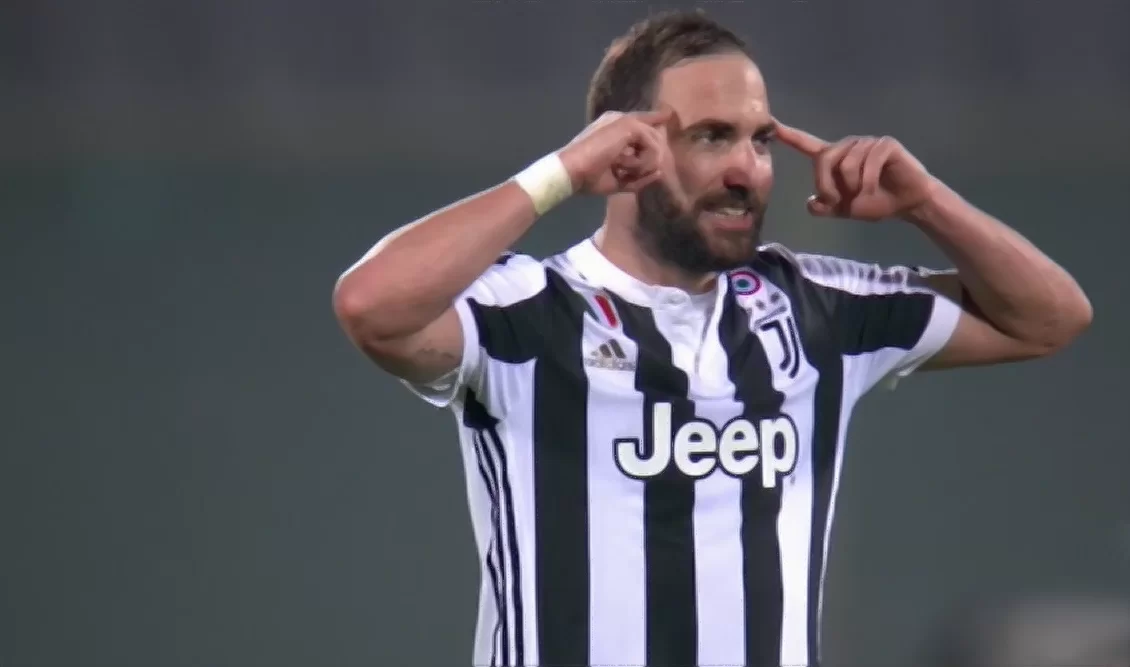 Sondaggio del PSG per Higuain: il Pipita può partire se torna Morata