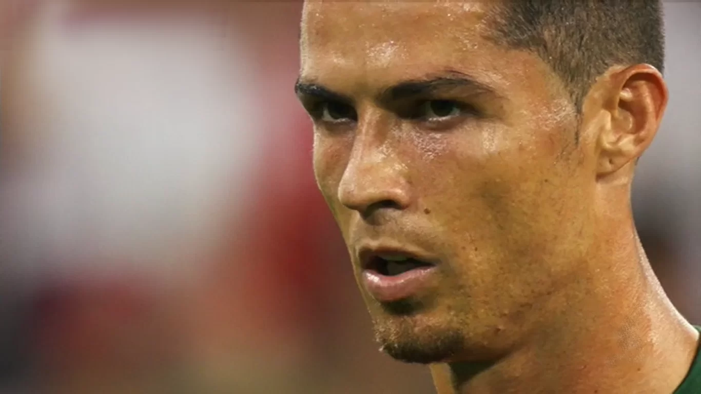 Contra.gr: “Cristiano Ronaldo in vacanza in Costa Navarino”