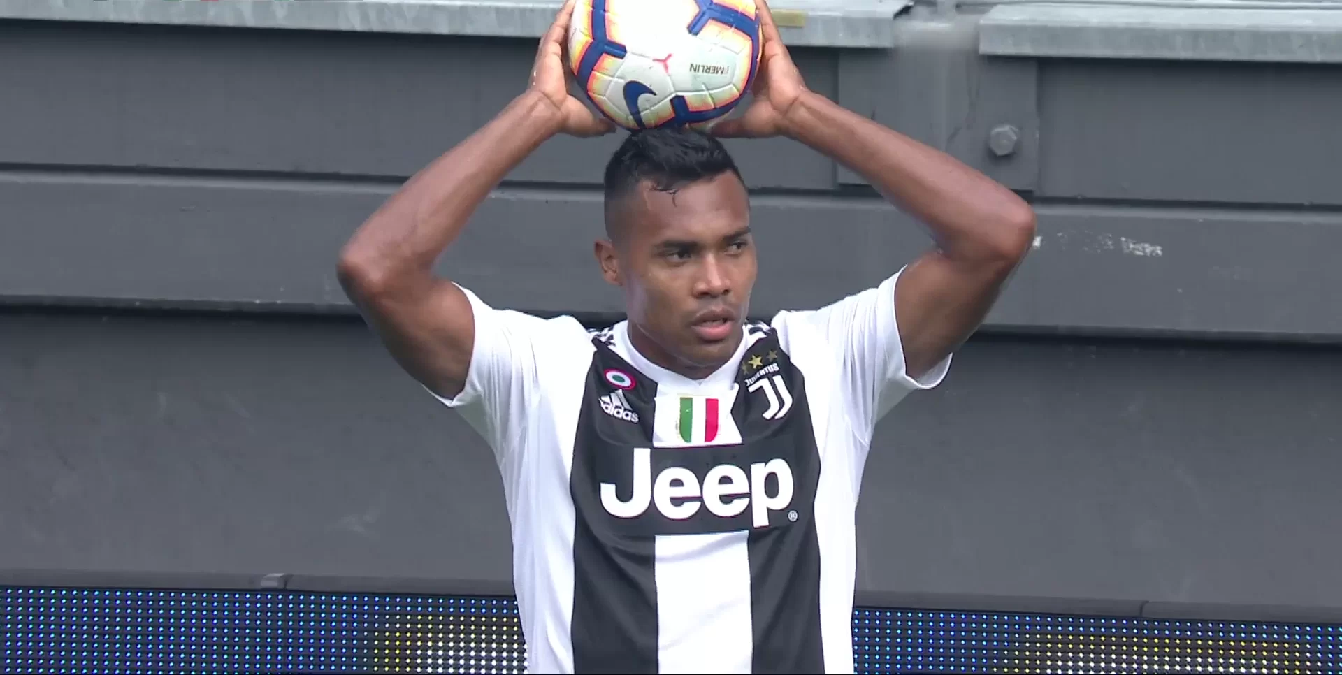 E’ tornato il treno Alex Sandro, con un anno e mezzo di ritardo