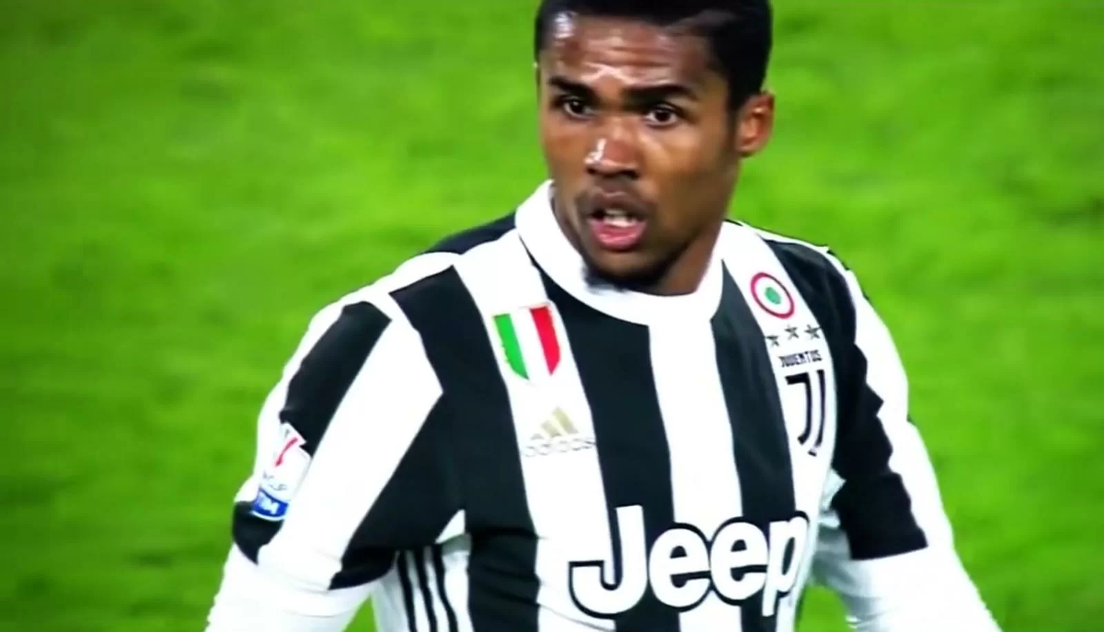 Douglas Costa a JTv: “Tutti vogliono vincere contro la Juve”