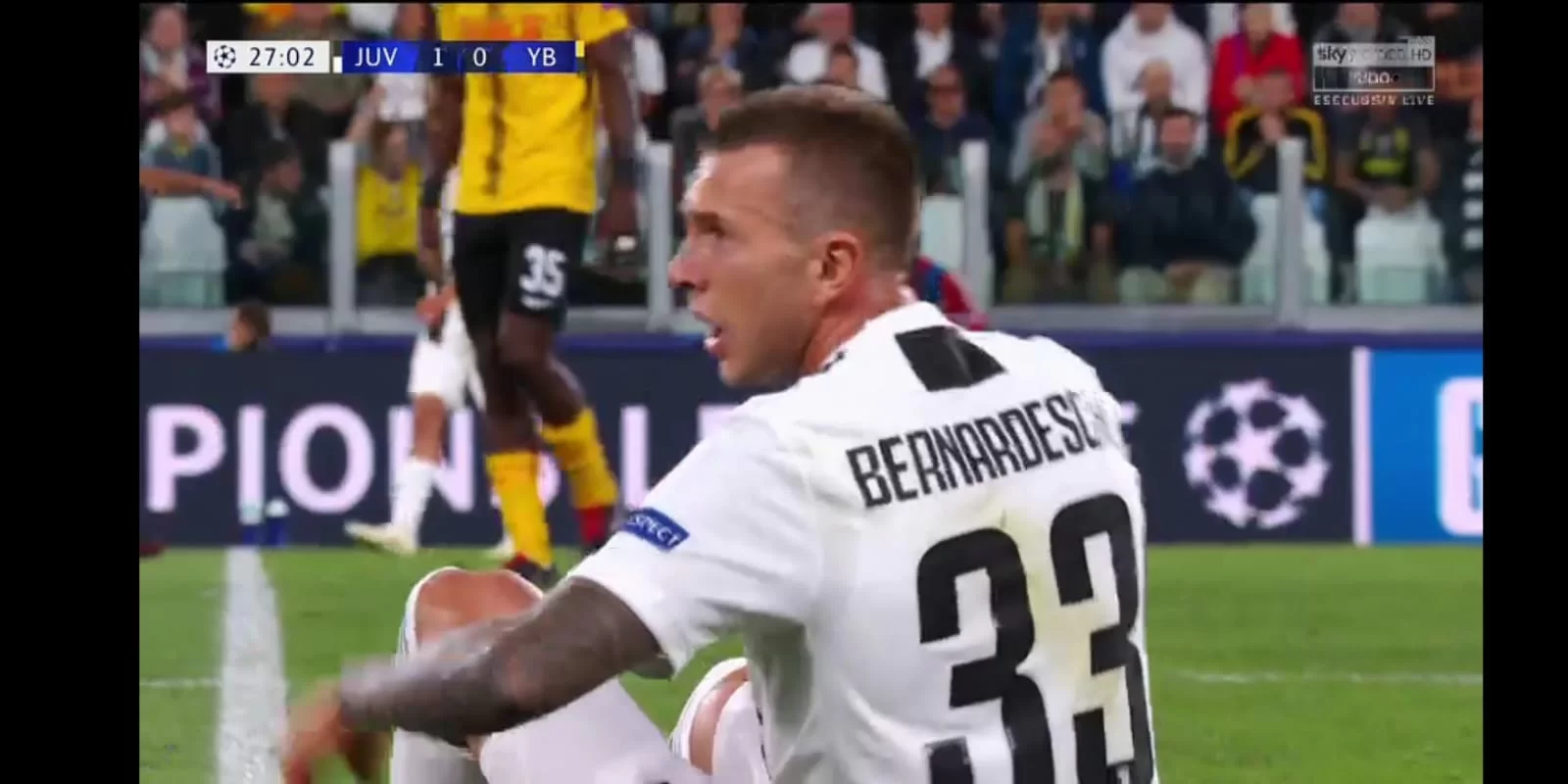 Bianconeri al lavoro: differenziato per Khedira e Bernardeschi