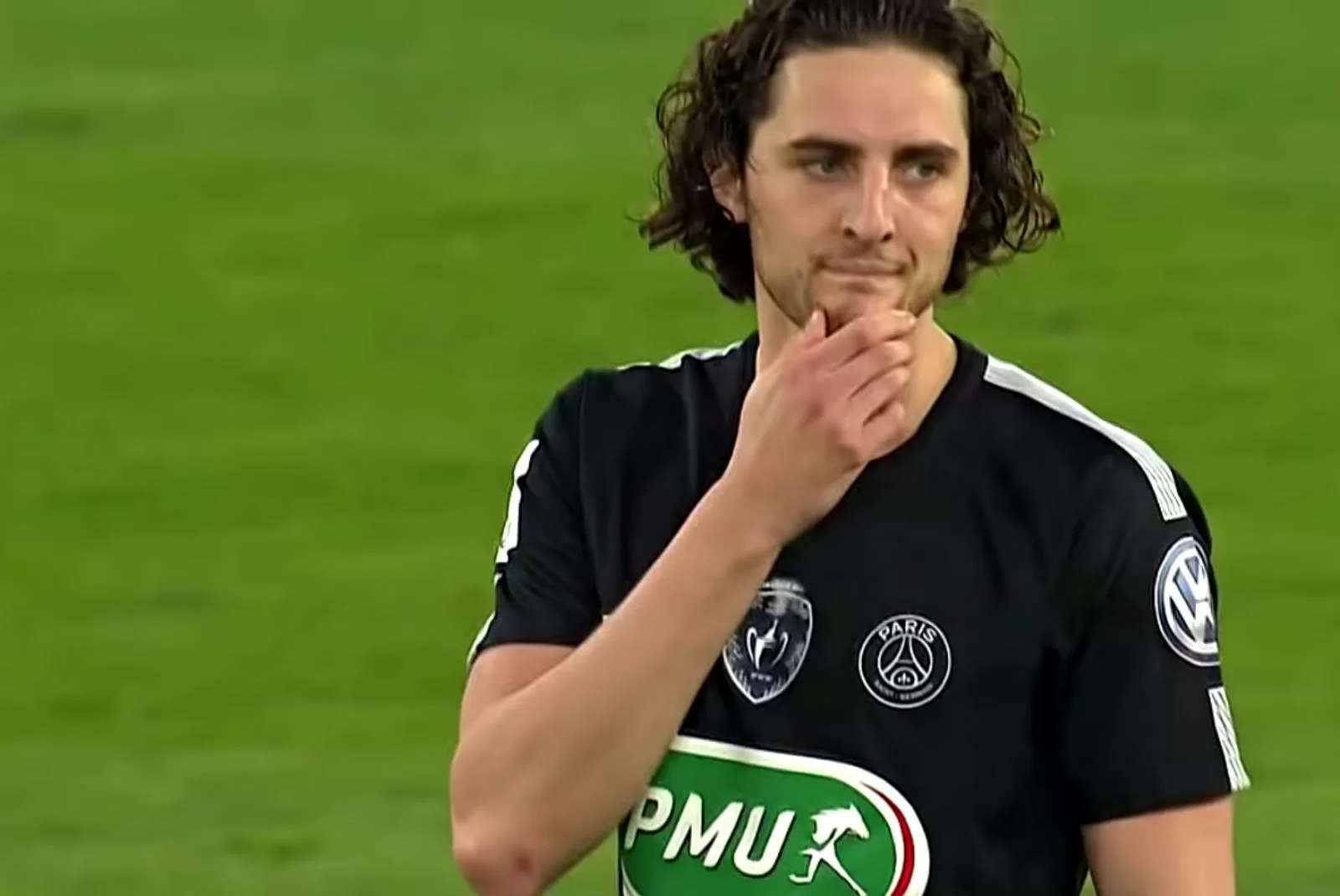 Dalla Spagna sono sicuri: Paratici lavora per Rabiot, De Ligt al Barcellona