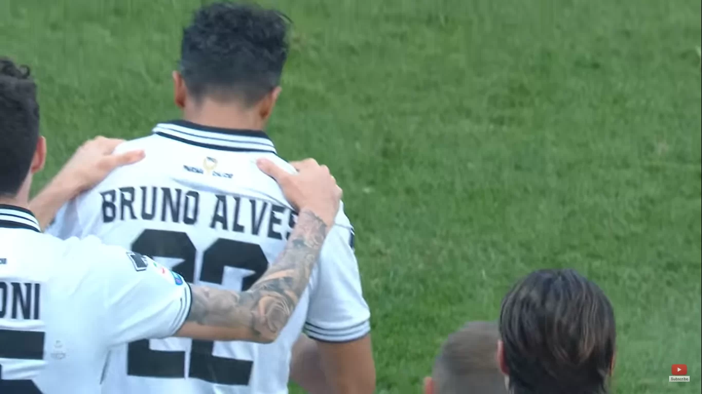 Emergenza in difesa, la Juventus intensifica i contatti col Parma per Bruno Alves