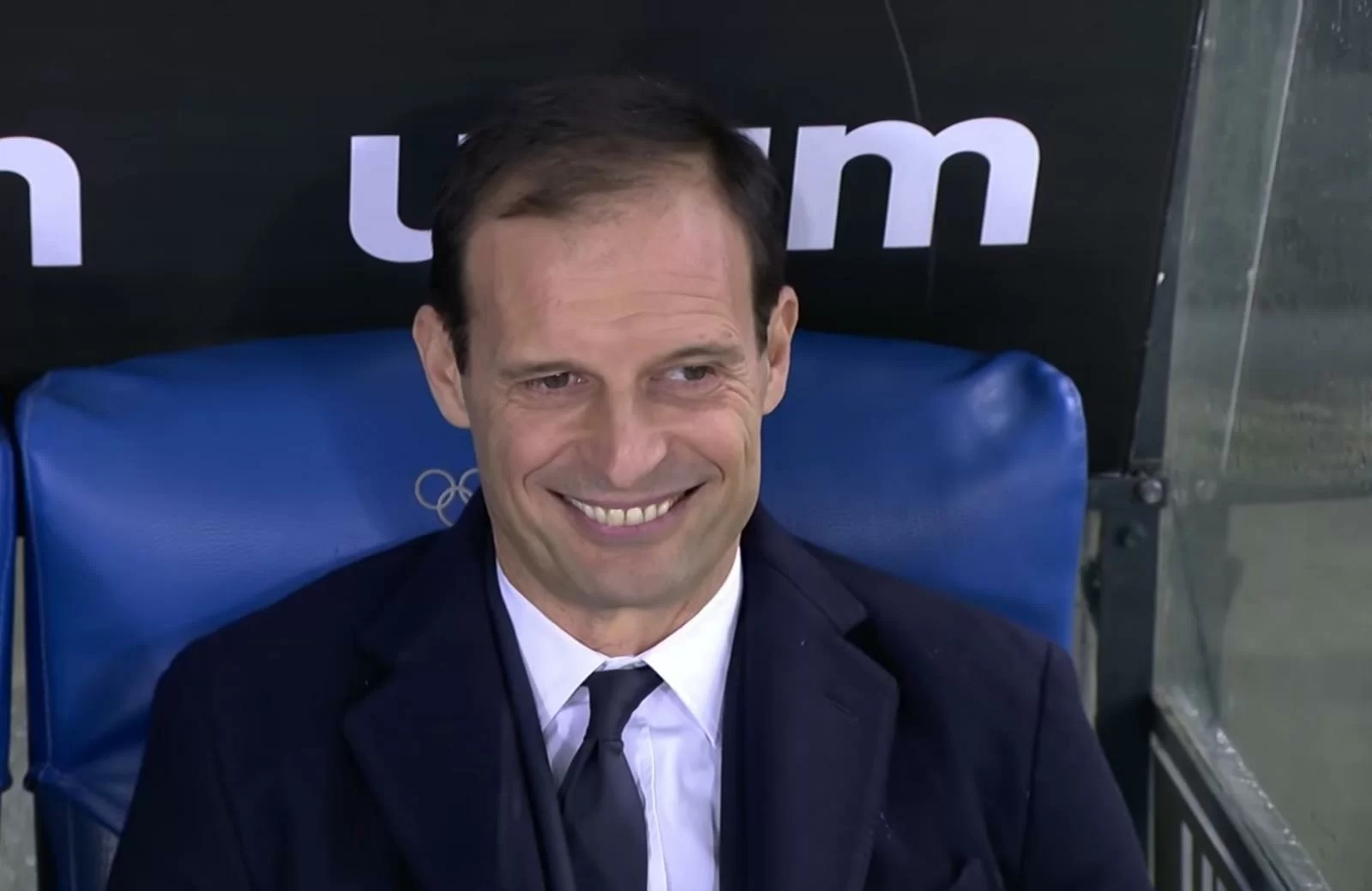 Allegri sulla festa con 60 ragazze: “I calciatori hanno fatto bene”