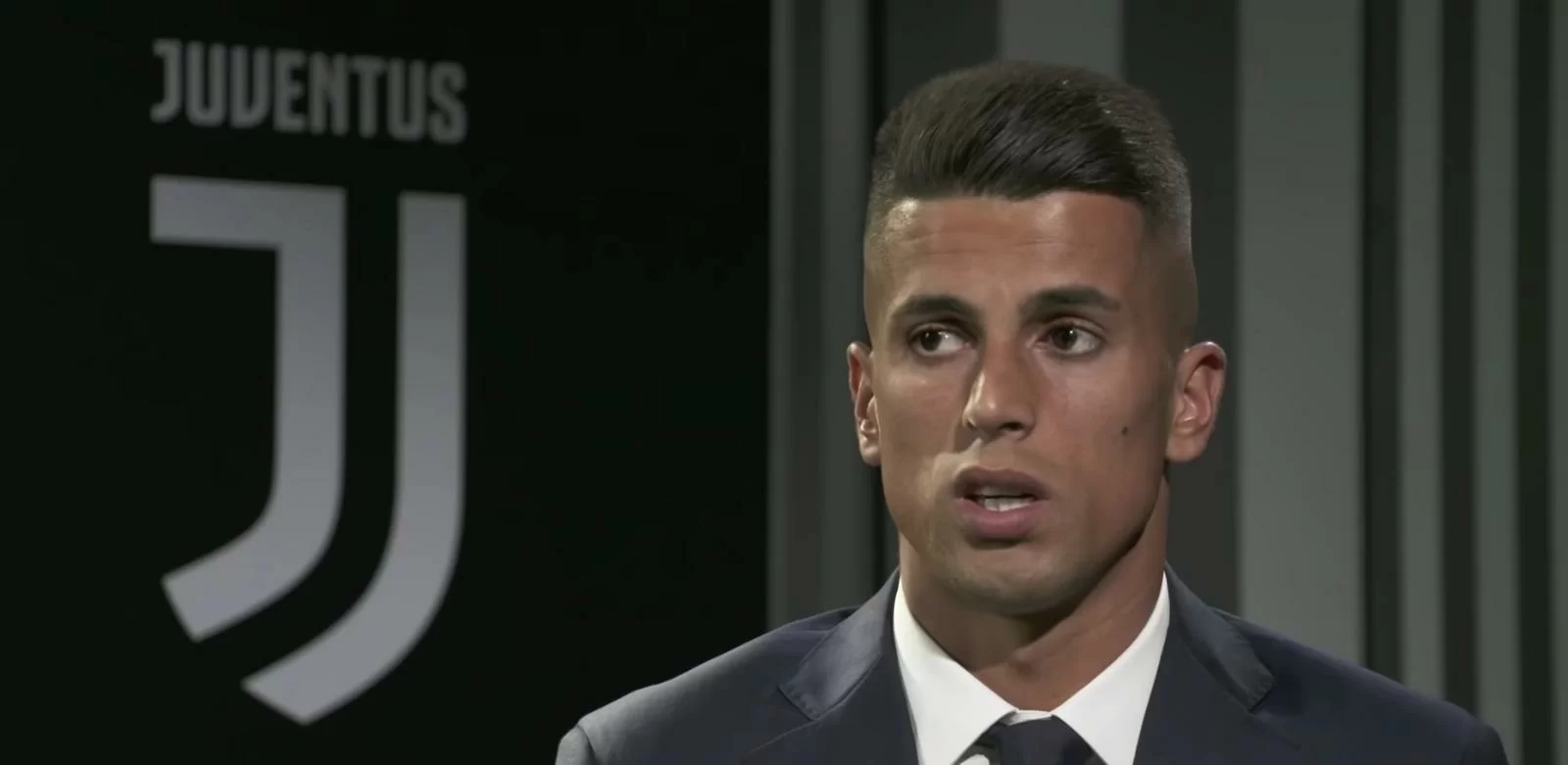 Joao Cancelo a JTV: “Il passato è passato, ora dobbiamo continuare a fare bene”