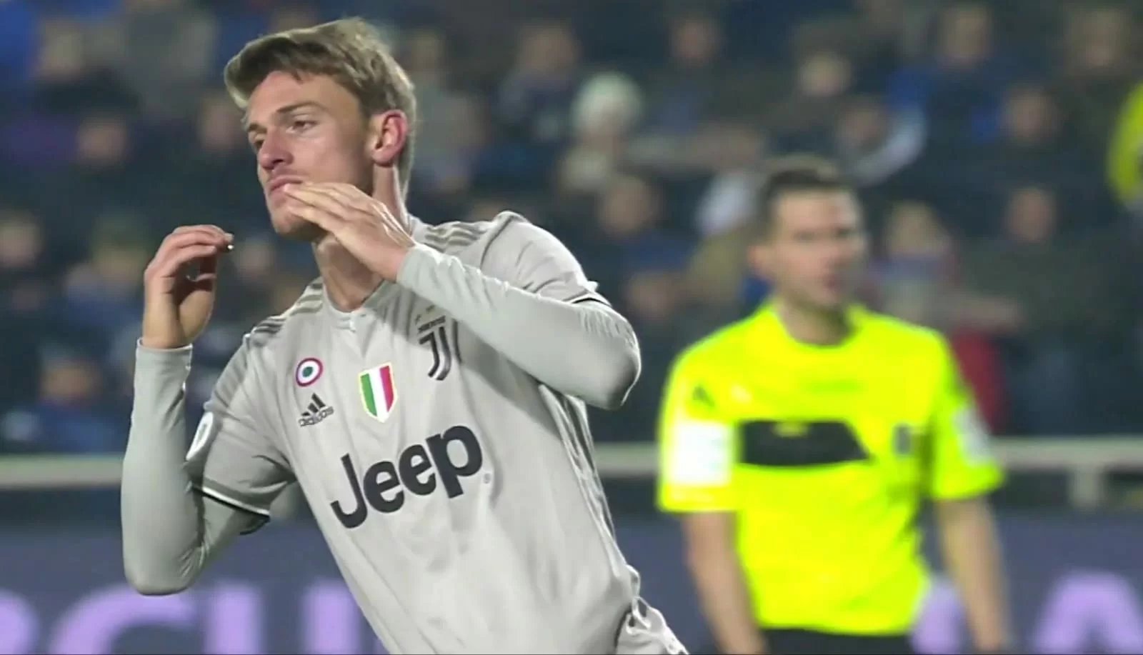 Rugani verso l’addio, il difensore spera in un accordo con la Fiorentina