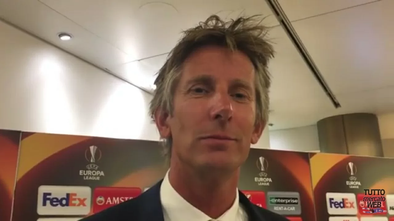 Coronavirus, parla Van Der Sar: “Stop Eredivise? Ci sono cose più importanti del calcio”