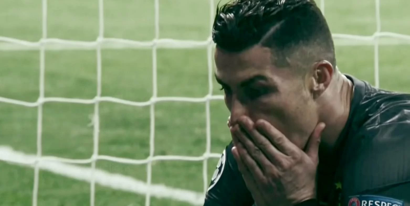 “Mamma, non faccio miracoli”, la reazione di Cristiano Ronaldo dopo l’eliminazione dalla Champions!