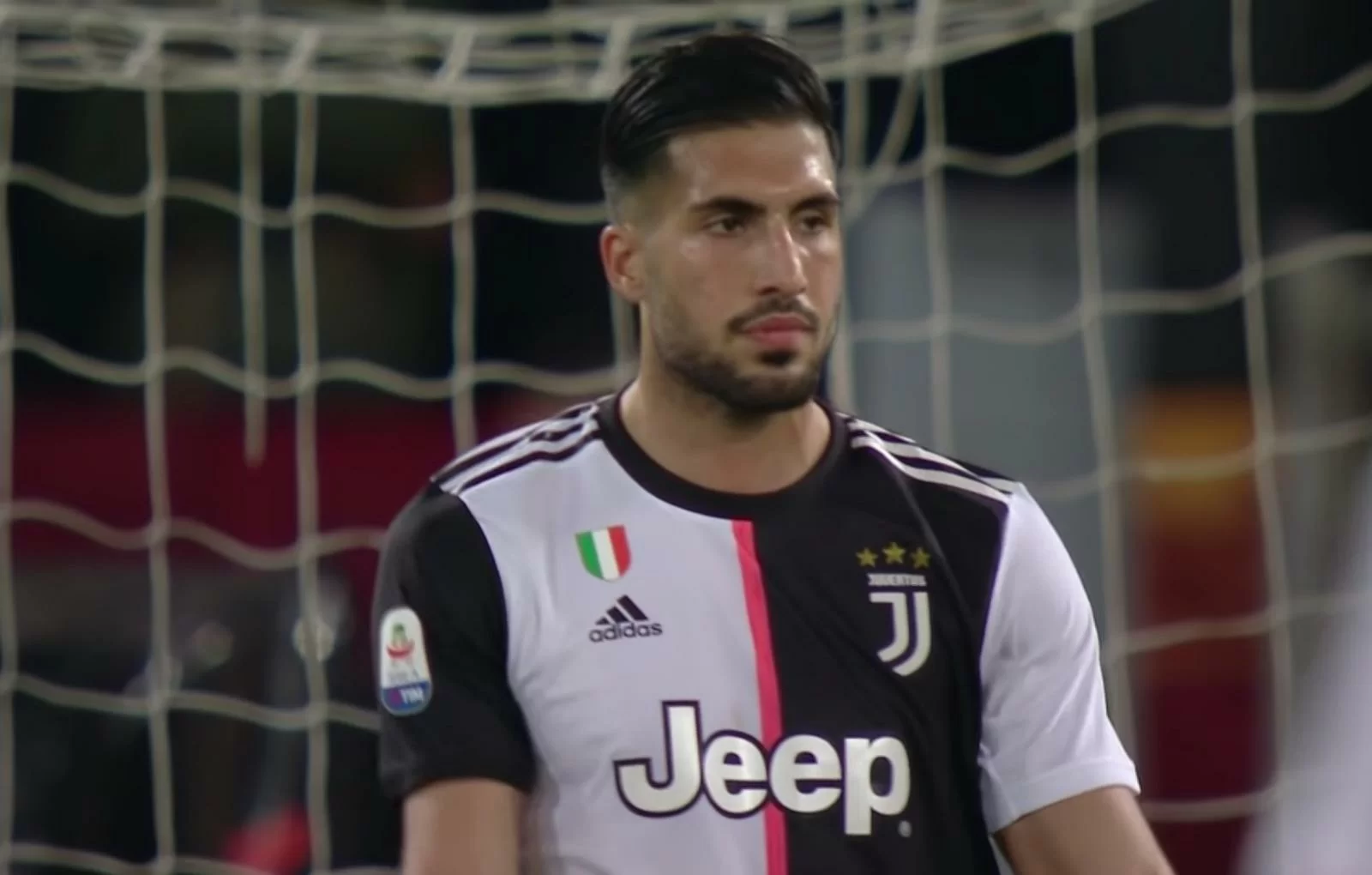 Emre Can potrebbe anche restare a Torino