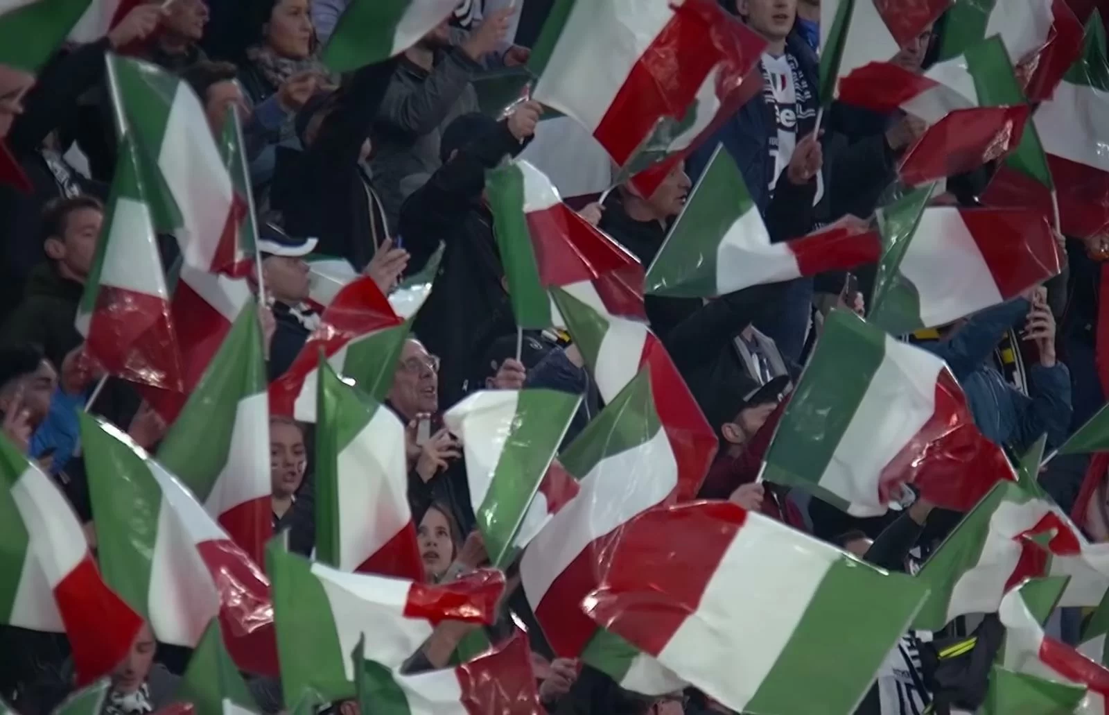 Coppa Italia, la Curva Nord dell’Inter accende gli animi: “Milano, no gobbi”