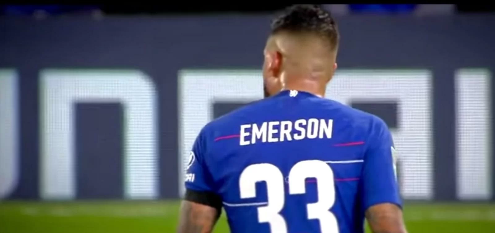 Juve “costretta” ad acquistare un calciatore del Chelsea: occhi su Emerson Palmieri