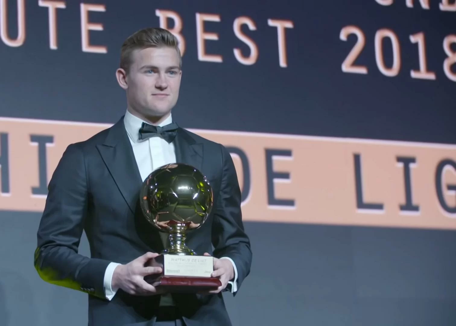 7 ore di visite mediche, a breve l’ufficialità di De Ligt