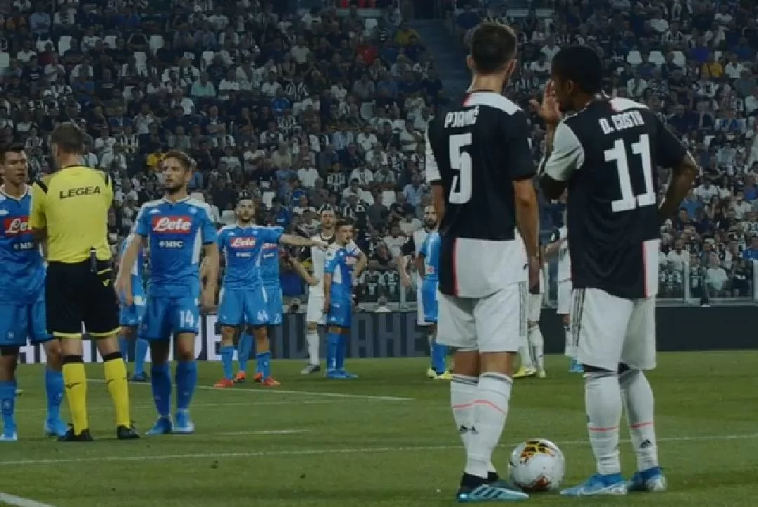 Pjanic e Douglas Costa possibili partenti, da loro il tesoretto mercato?