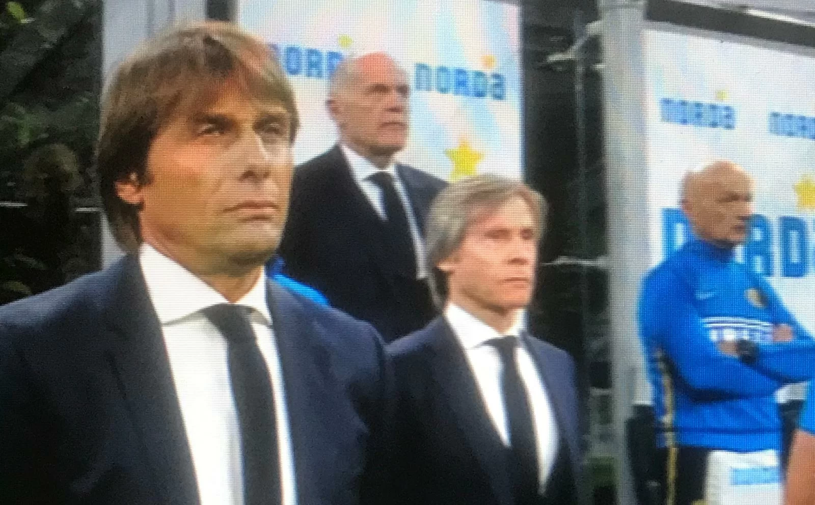 Inter-Juve, dal settore ospiti: “Conte salta con noi”