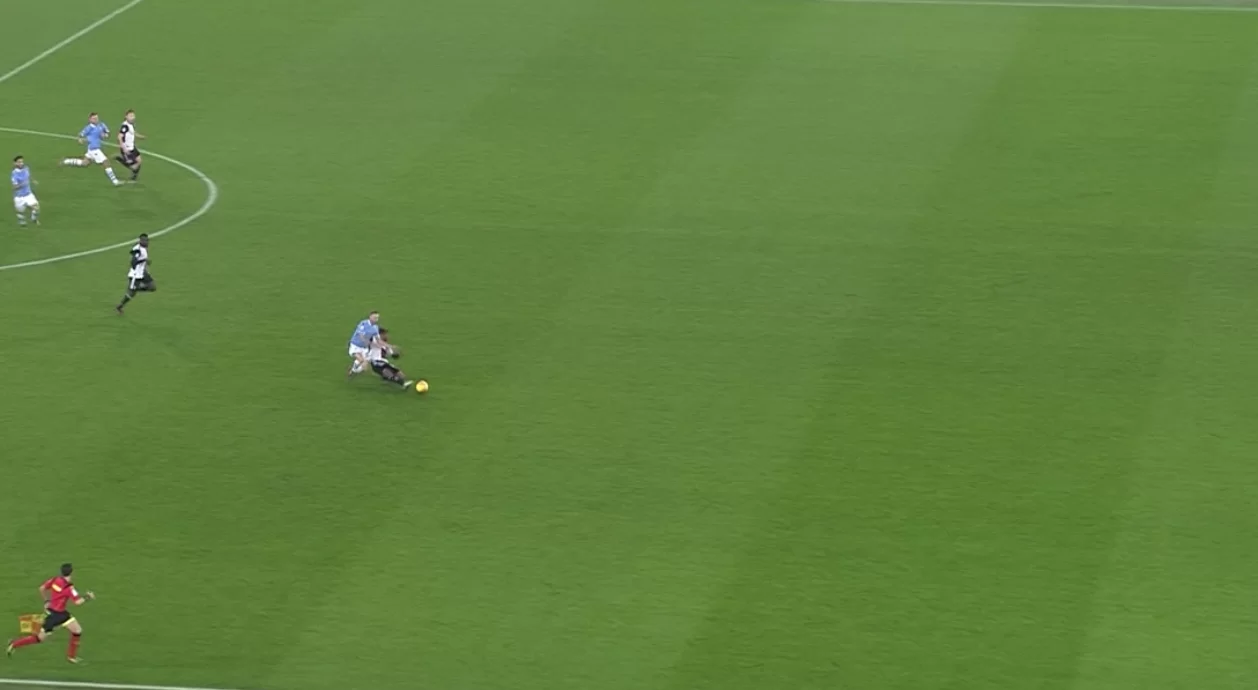 Cuadrado espulso dopo consulto al VAR: il colombiano è furioso!