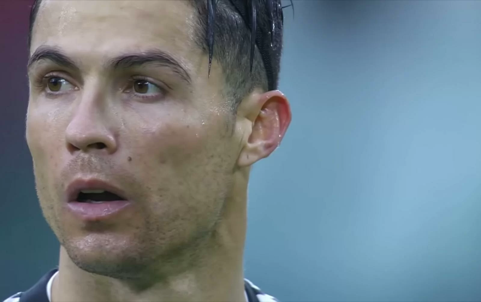 Ronaldo, niente pallone d’oro: il portoghese non sarà a Parigi, ma al Galà del calcio