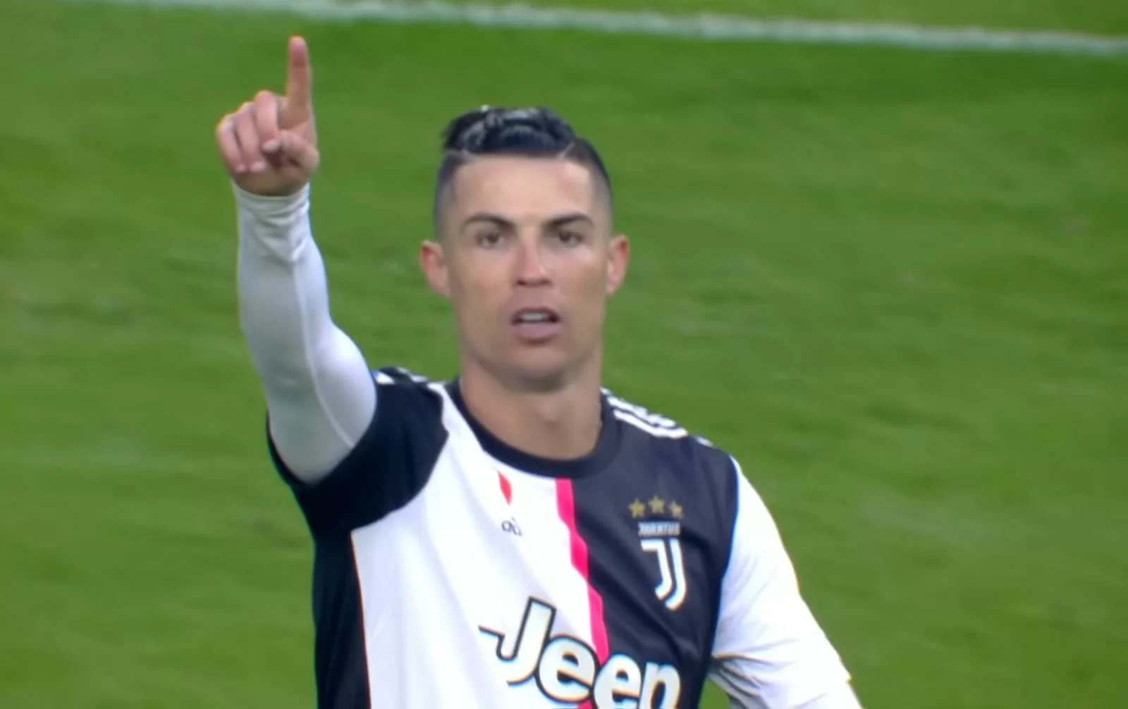 Ronaldo da record: sesta rete consecutiva
