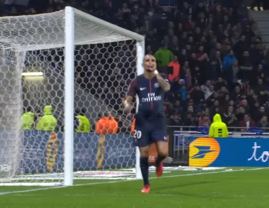 Scambio De Sciglio-Kurzawa imminente: il francese ha salutato i compagni