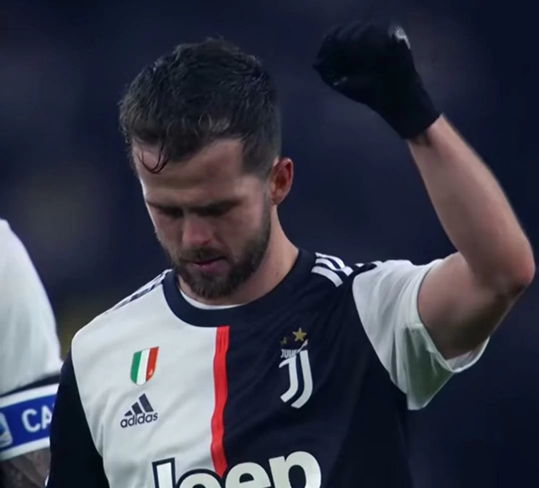L’annuncio di Pjanic: “Sono tornato”
