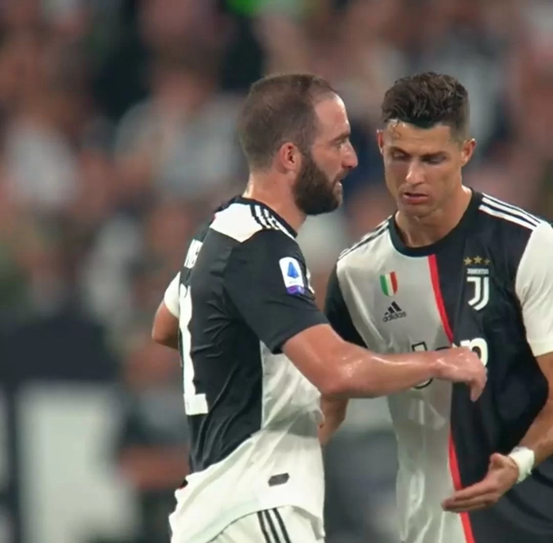 Gazzetta – Ultimo ballo a Torino, il 2021 stravolgerà la rosa della Juventus