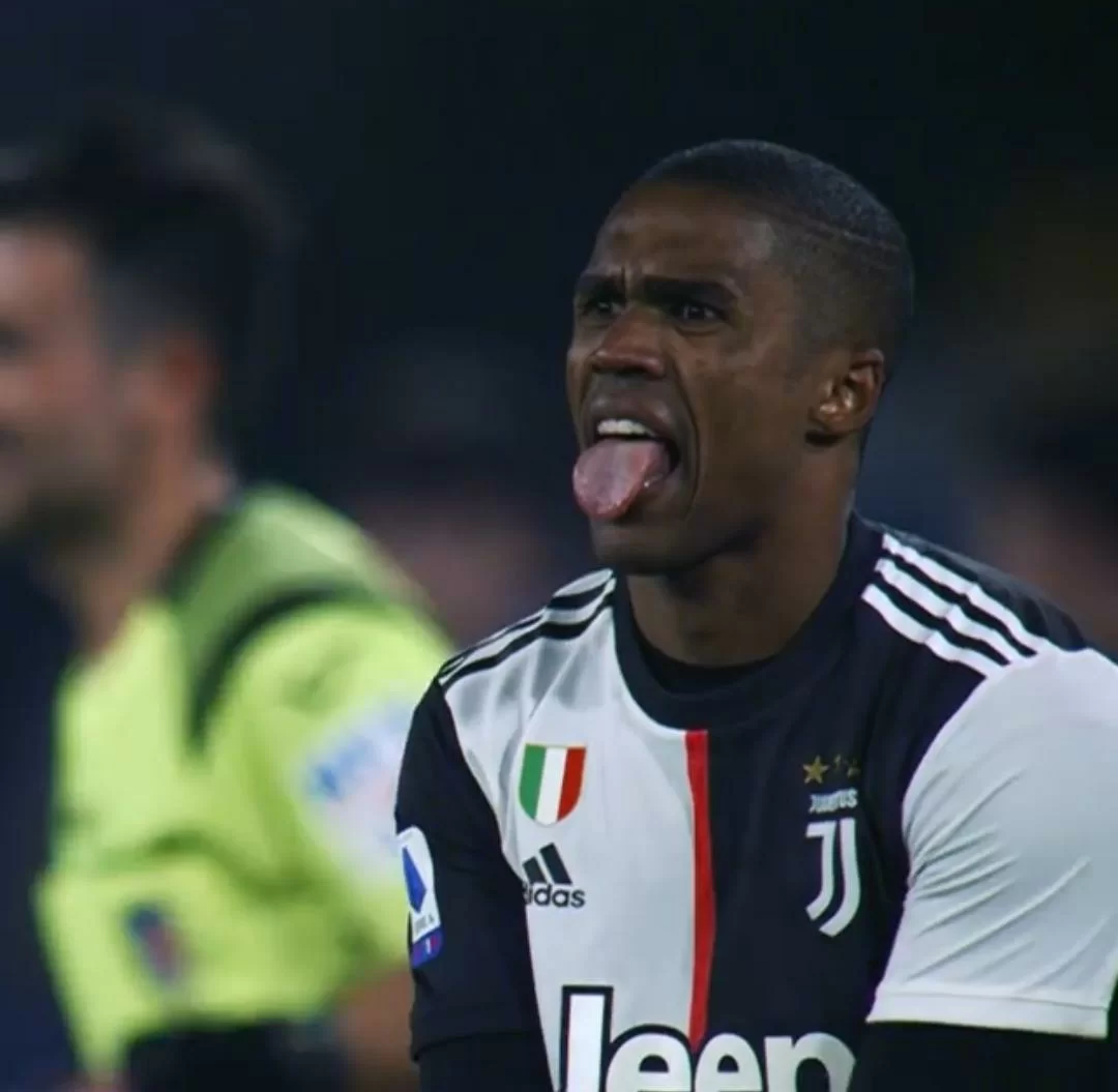 La Stampa- Rapinata la casa di Douglas Costa a Torino