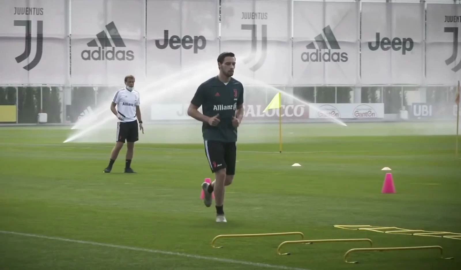 Di Marzio – Intesa di massima tra Juventus e Roma per De Sciglio